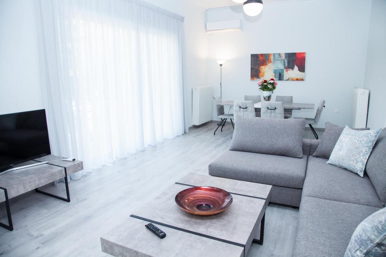 Sunny And Minimal Apt In Glyfada With 3 Bdrm Athen Eksteriør bilde
