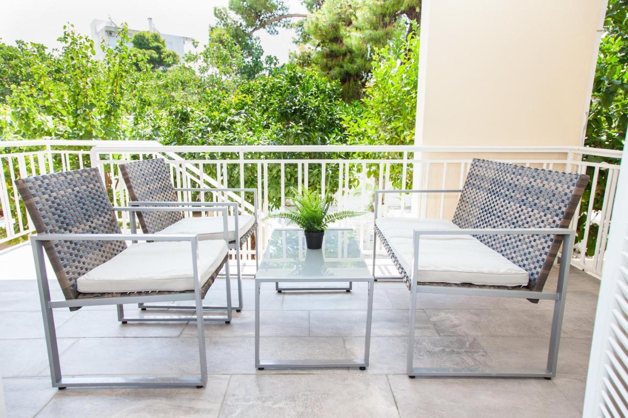 Sunny And Minimal Apt In Glyfada With 3 Bdrm Athen Eksteriør bilde