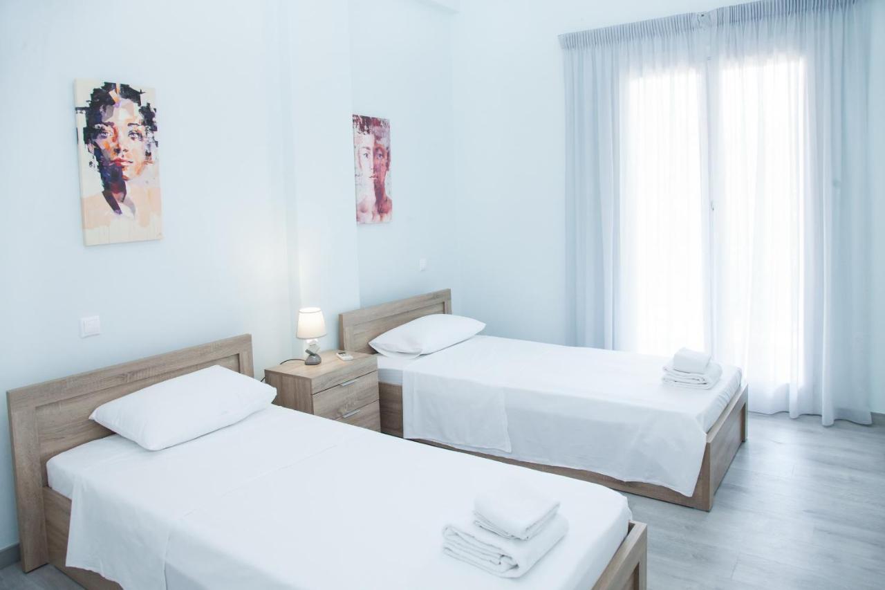 Sunny And Minimal Apt In Glyfada With 3 Bdrm Athen Eksteriør bilde