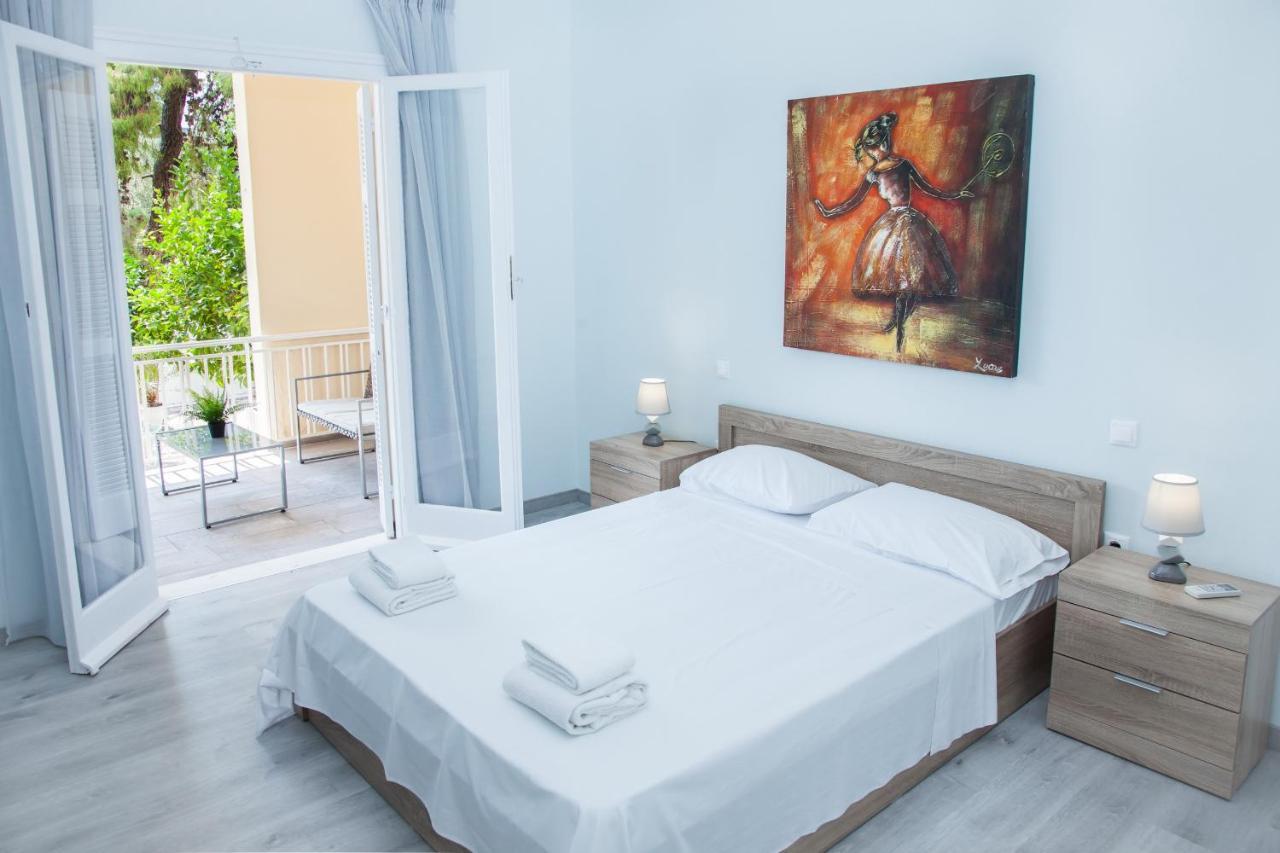 Sunny And Minimal Apt In Glyfada With 3 Bdrm Athen Eksteriør bilde